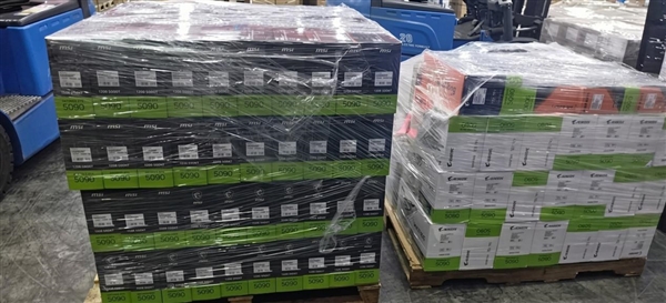矿潮刚走AI又来!RTX 5090被AI厂商整托搬走:玩家想买只能加价