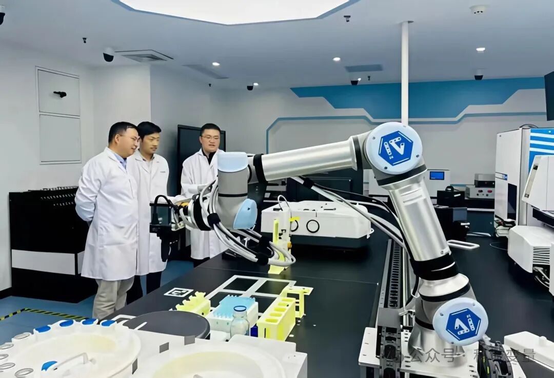 中科大机器科学家 2.2：AI 不再只是做实验，而是自主创制新物质